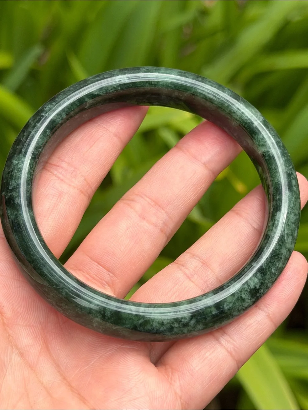 Green Jadeite Bangle Bracelet - Elegant Women’s Jewelry Palo